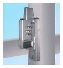 窓用クレセント錠「あかないんです」