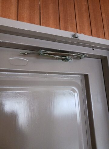 ドアクローザー